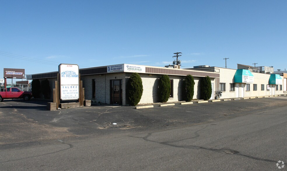 6700 E Smith Rd, Denver, CO à louer - Photo principale - Image 3 de 4