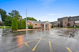 More details for 802 George St, De Pere, WI - Retail for Sale