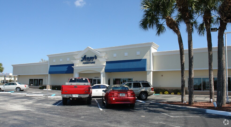 10001 Tamiami Trl E, Naples, FL à vendre - Photo du bâtiment - Image 3 de 10