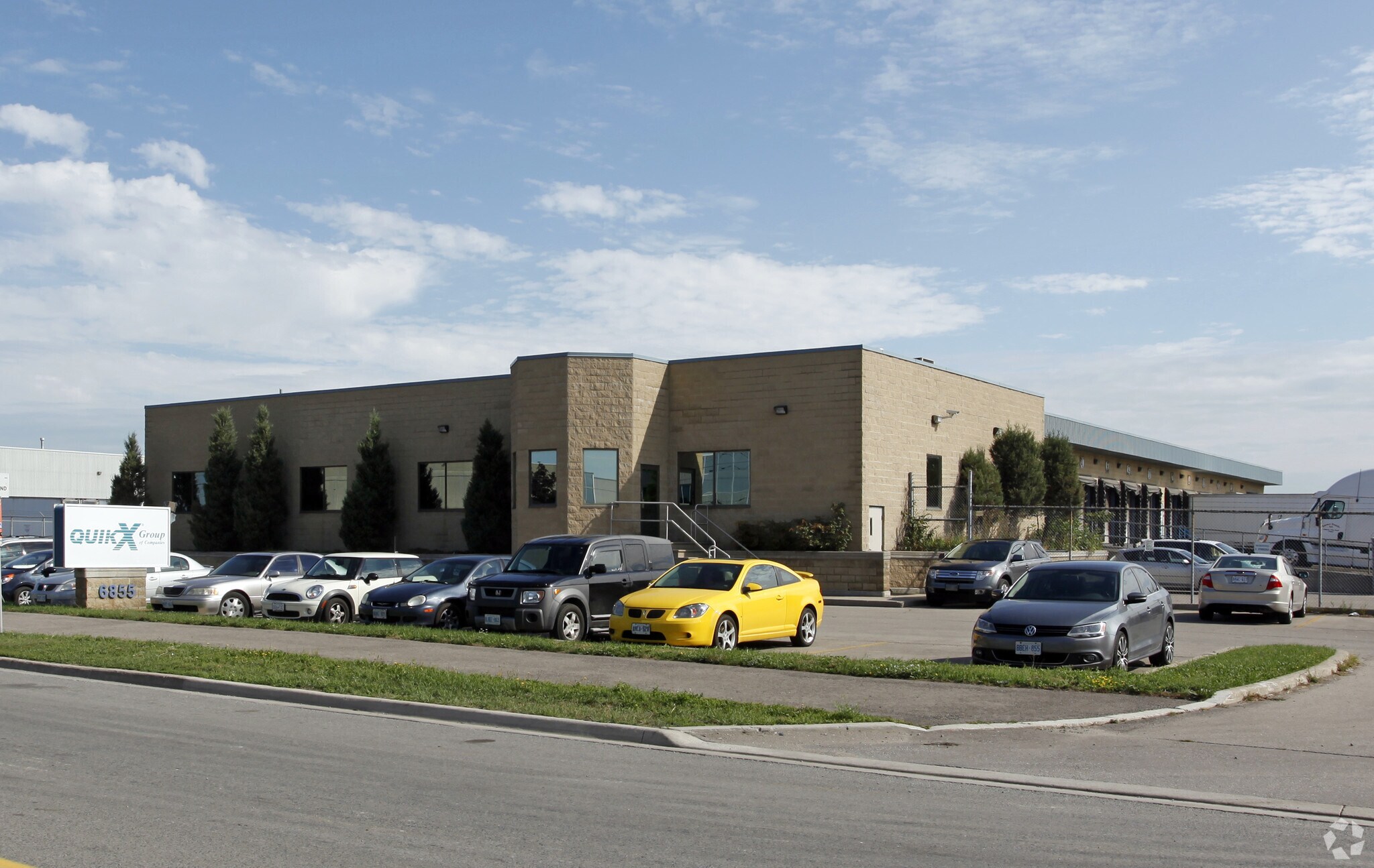 6855 Columbus Rd, Mississauga, ON à vendre Photo principale- Image 1 de 1