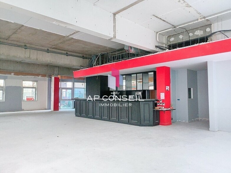 Office in Saint-Cloud for sale - Interior Photo - Image 3 of 8
