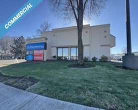 2390 W Main St, Medford, OR for lease Building Photo- Image 2 of 23