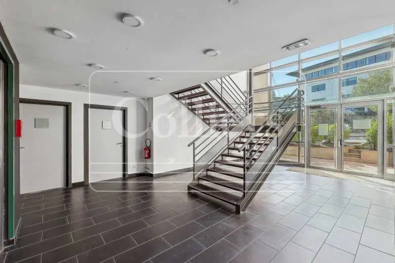 Office in Aix-en-Provence for lease Building Photo- Image 1 of 5