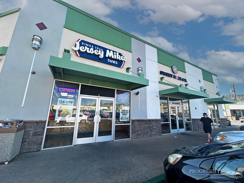 843-861 Alosta Ave, Glendora, CA for lease - Building Photo - Image 3 of 5