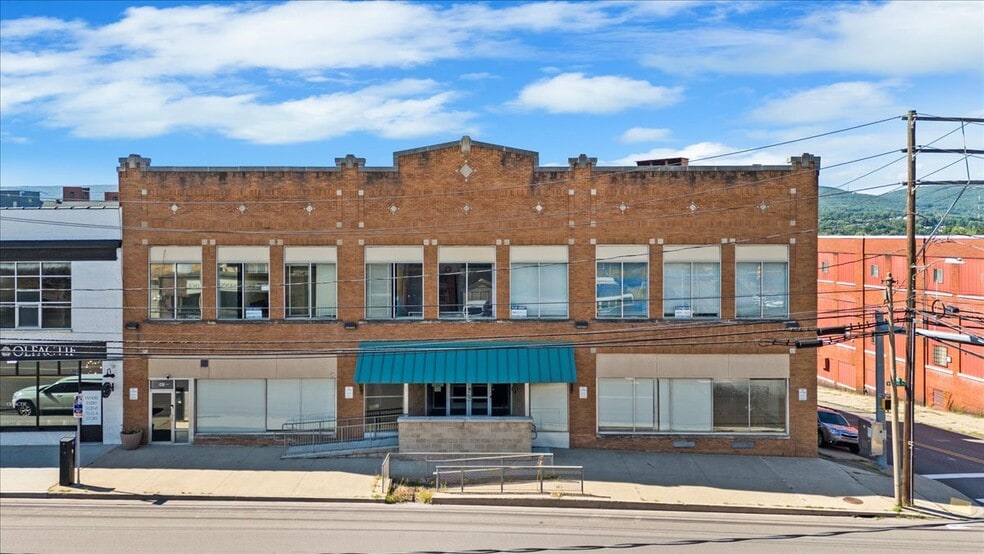 541 Wyoming Ave, Scranton, PA à louer - Photo du bâtiment - Image 1 de 55