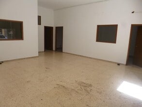 Retail in Tortosa, Tarragona for lease Interior Photo- Image 2 of 3