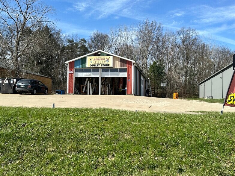 2080 Romig Rd, Akron, OH à vendre - Photo du bâtiment - Image 2 de 6