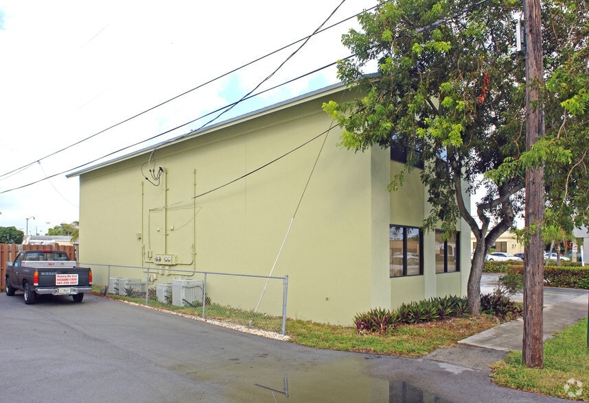 602 W Lantana Rd, Lake Worth, FL for lease - Building Photo - Image 2 of 20