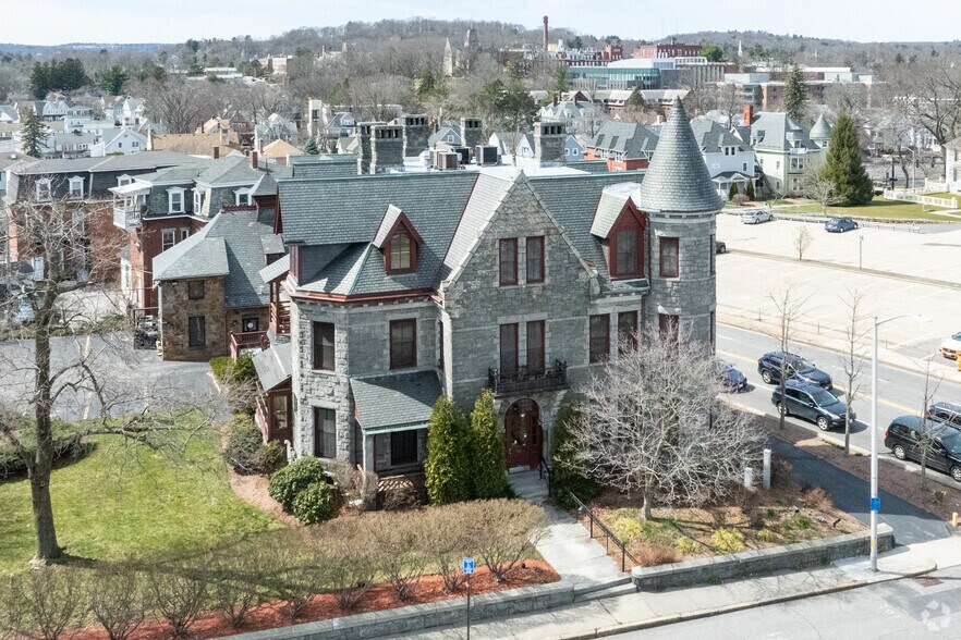 51 Harvard St, Worcester, MA à vendre - Photo du bâtiment - Image 3 de 13