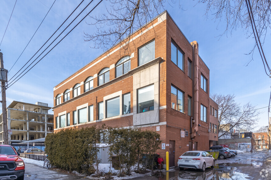 154 Av Laurier O, Montréal, QC for lease - Building Photo - Image 3 of 13