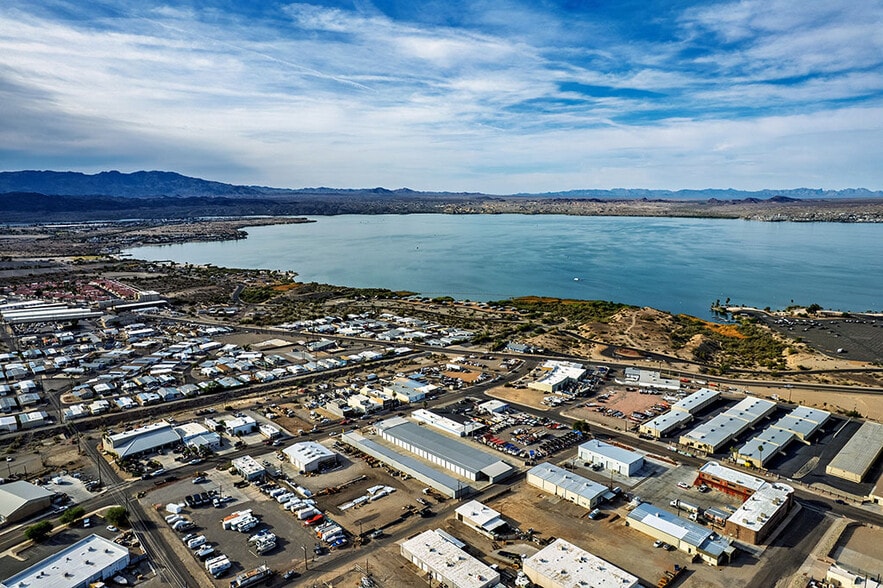 1605 Corona Dr, Lake Havasu City, AZ for sale - Primary Photo - Image 1 of 4