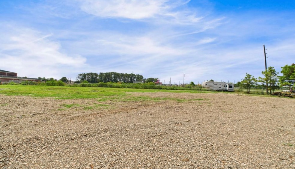 12418 N Lake Houston Pkwy, Houston, TX for lease - Other - Image 1 of 10