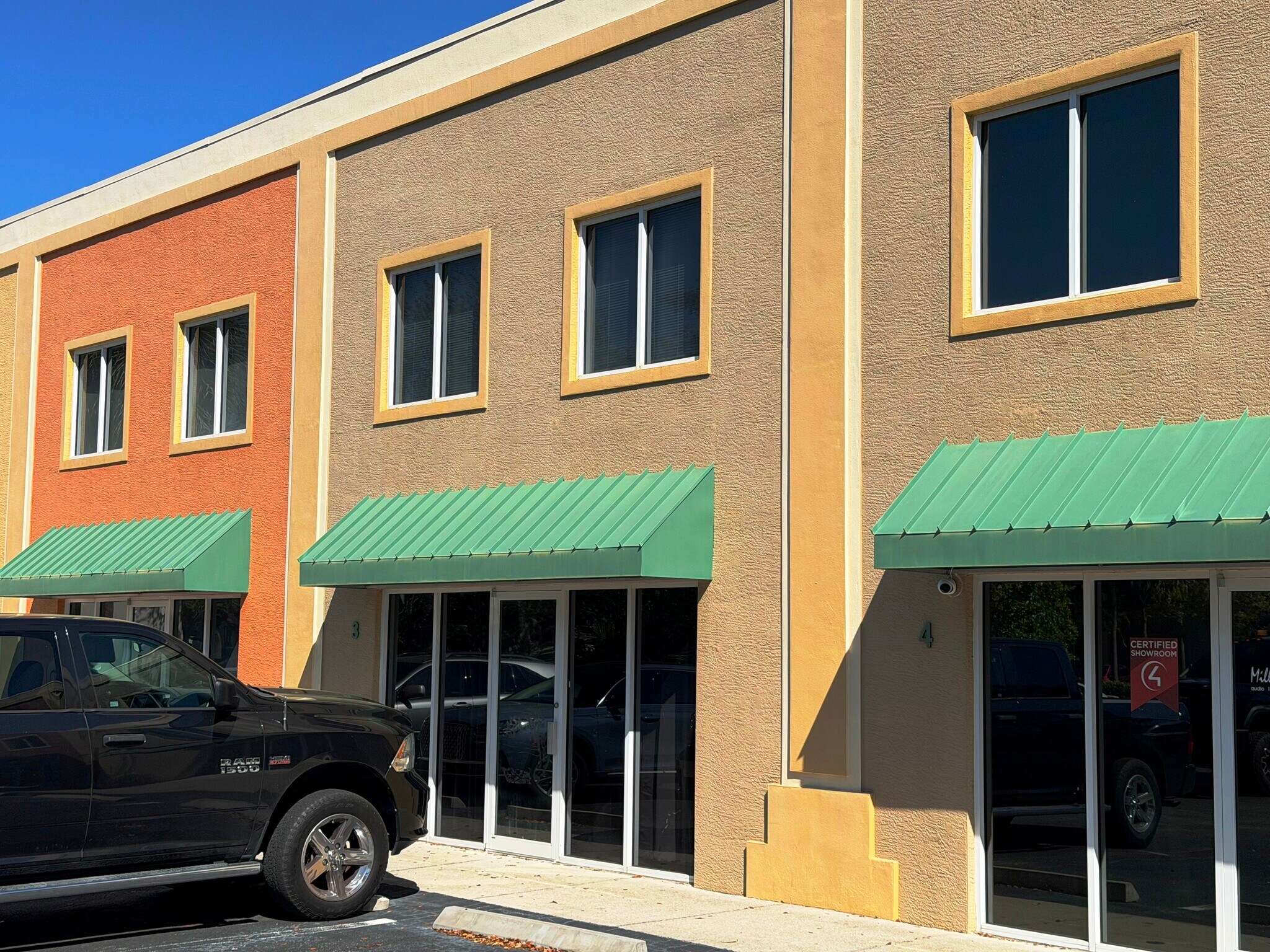 1035 Collier Center Way, Naples, FL for lease Building Photo- Image 1 of 12