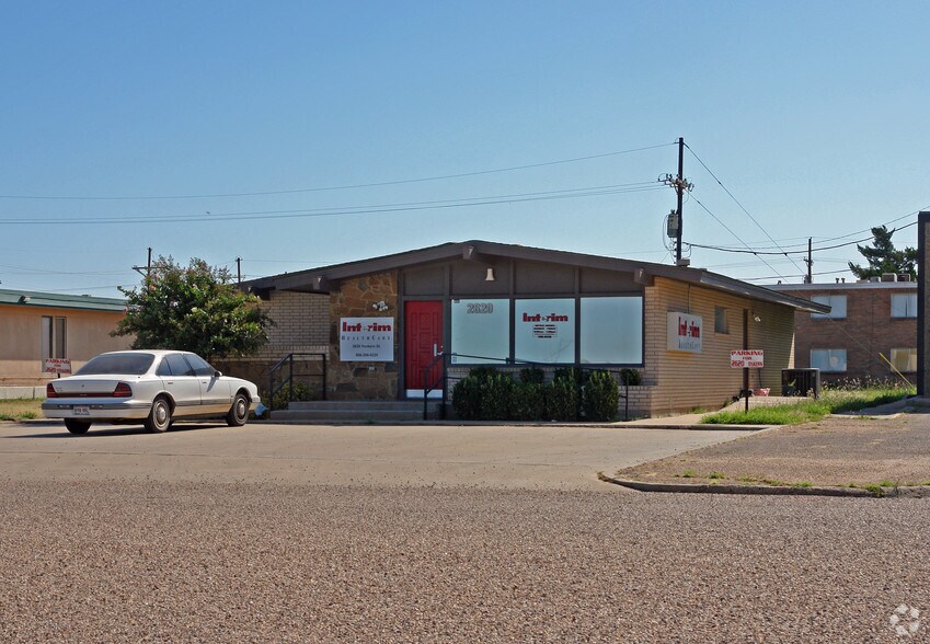 2620 Yonkers St, Plainview, TX à louer - Photo principale - Image 1 de 50