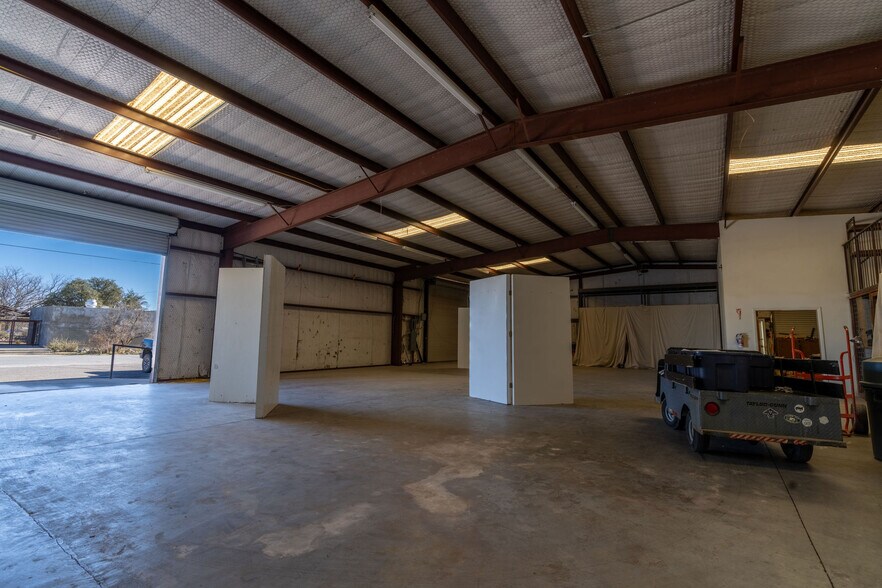 601 W San Antonio St, Marfa, TX à vendre - Photo du bâtiment - Image 3 de 26