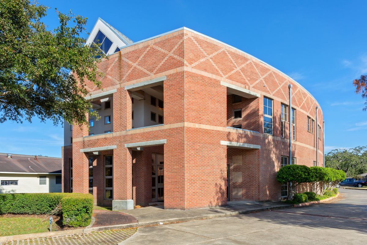 3101 Lake St, Lake Charles, LA à louer Photo du bâtiment- Image 1 de 11