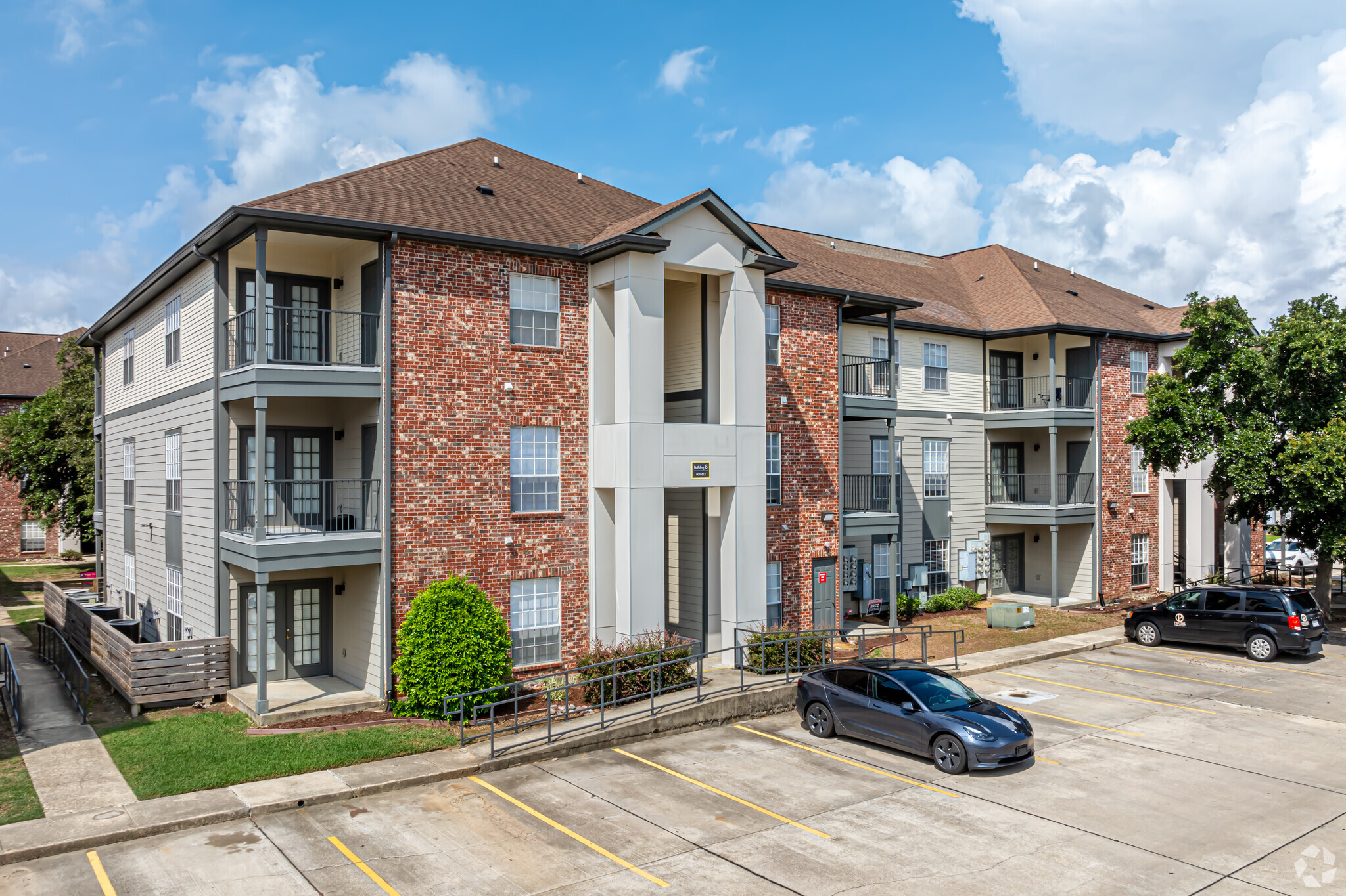 5010 Mancuso Ln, Baton Rouge, LA à vendre Photo principale- Image 1 de 1