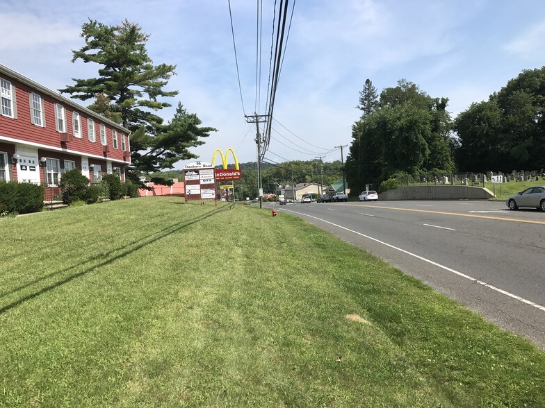 56 Danbury Rd, New Milford, CT à vendre - Autre - Image 3 de 19