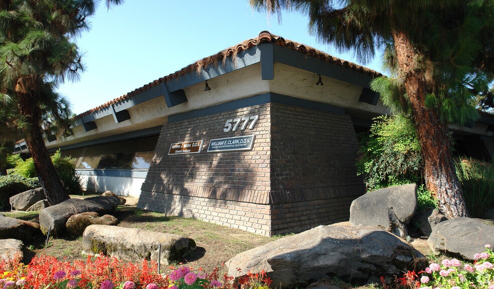 5777 N Fresno St, Fresno, CA for sale - Building Photo - Image 3 of 6