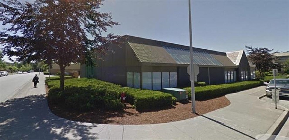 15280 101 Ave, Surrey, BC for lease - Building Photo - Image 2 of 3