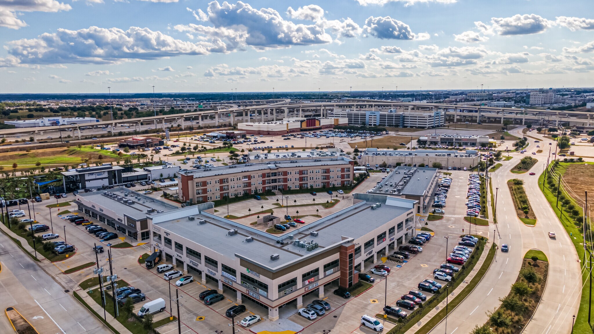 1223 Grand West Blvd, Katy, TX à louer Photo du bâtiment- Image 1 de 36