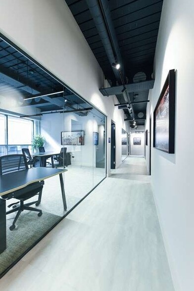 24 E Bridge St, Belfast for lease - Building Photo - Image 3 of 10