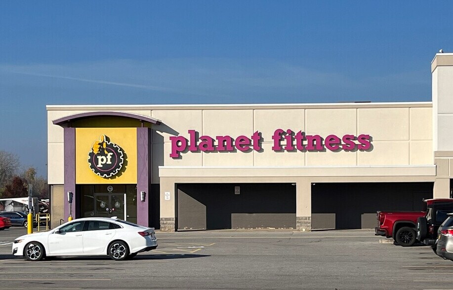 20-42 Spencerport Rd, Rochester, NY à louer - Photo du bâtiment - Image 3 de 6