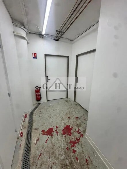 Industrial in Palaiseau for lease - Building Photo - Image 3 of 4