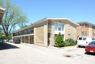 Plus de détails pour 1660 N 1st Ave, Melrose Park, IL - Multi-résidentiel à vendre