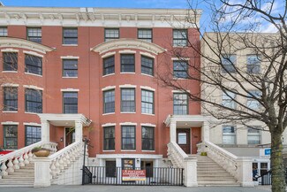 Plus de détails pour 263 Grand St, Jersey City, NJ - Commerce de détail à louer