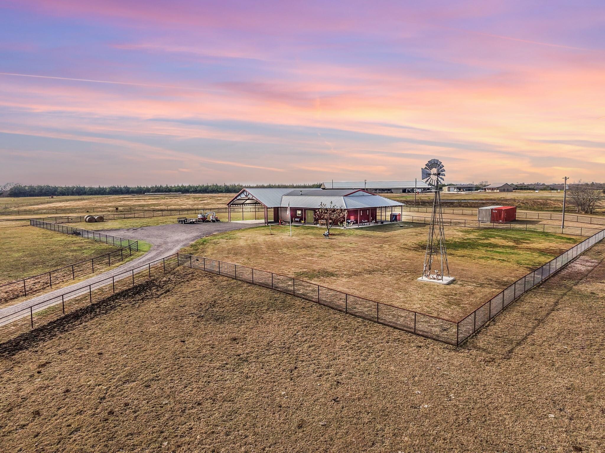 1050 County Road 5025, Leonard, TX for sale Primary Photo- Image 1 of 41