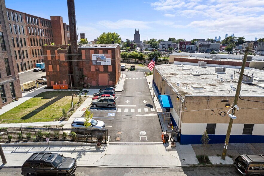 124 E Indiana Ave, Philadelphia, PA à louer - Photo du bâtiment - Image 3 de 4