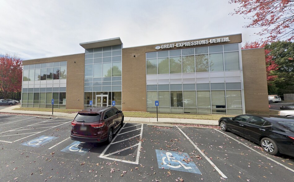 3525 Busbee Pky, Kennesaw, GA for lease - Building Photo - Image 2 of 7