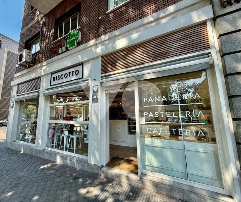 Retail in Madrid, Madrid for lease Interior Photo- Image 1 of 8