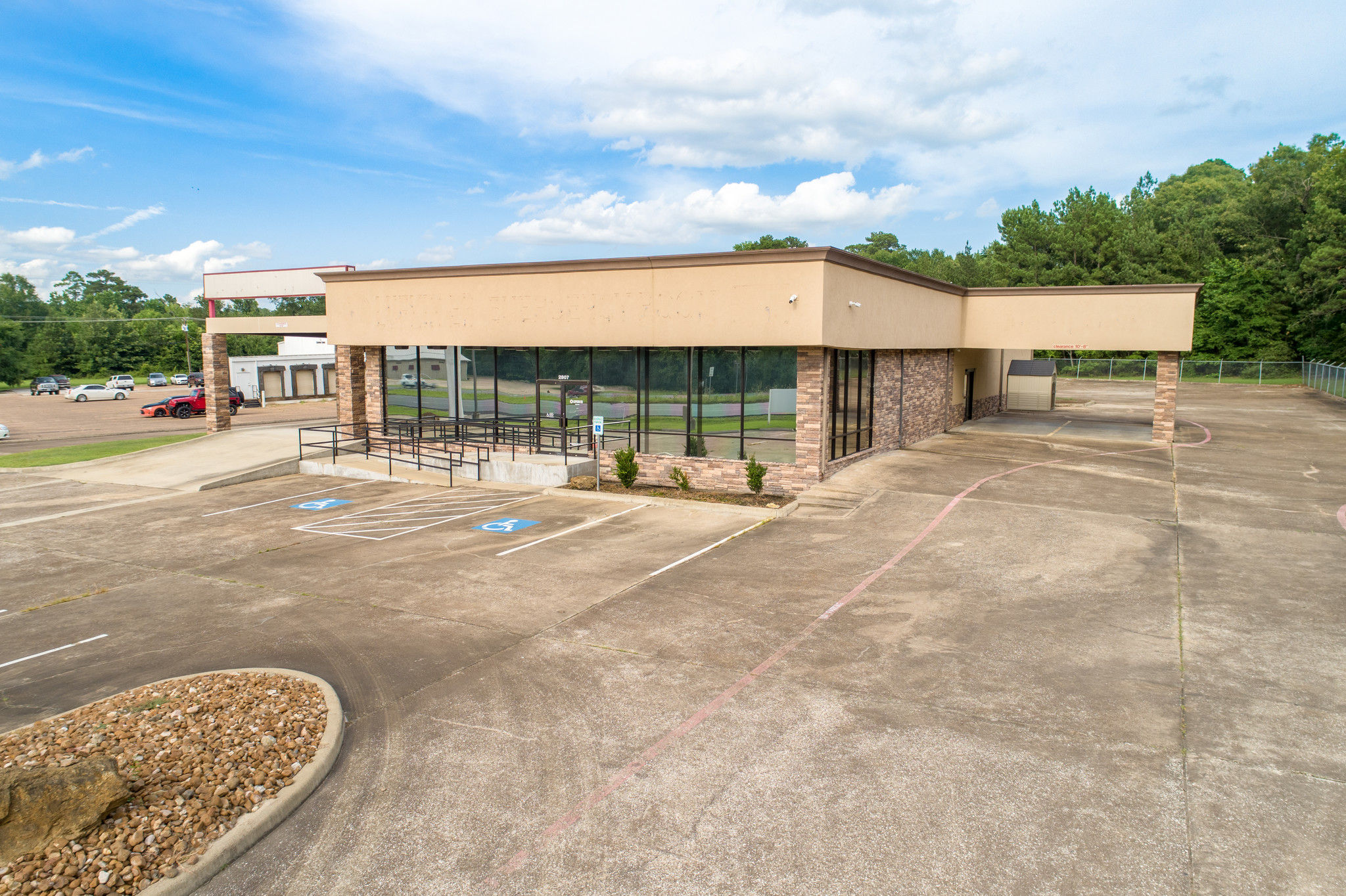 2807 S 1st St, Lufkin, TX à vendre Photo du bâtiment- Image 1 de 1