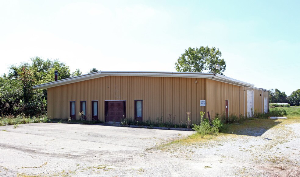 105 Tremont City Rd, Springfield, OH for sale - Primary Photo - Image 1 of 2