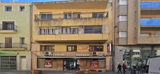 Plus de détails pour Multi-résidentiel à vendre