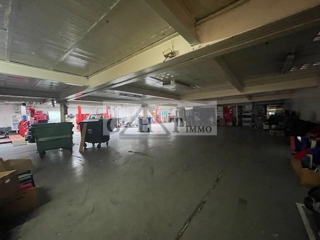 Industrial in Vincennes for sale - Interior Photo - Image 2 of 6