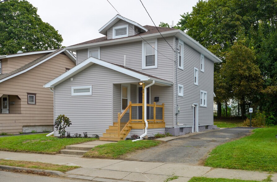 89 Theron St, Johnson City, NY for sale - Primary Photo - Image 1 of 1