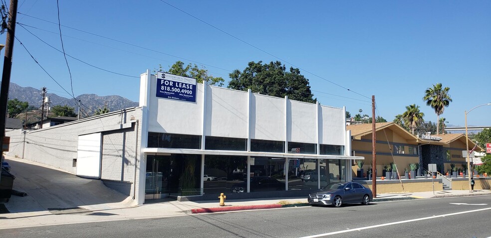 2133 Verdugo Blvd, Montrose, CA for sale - Building Photo - Image 1 of 1