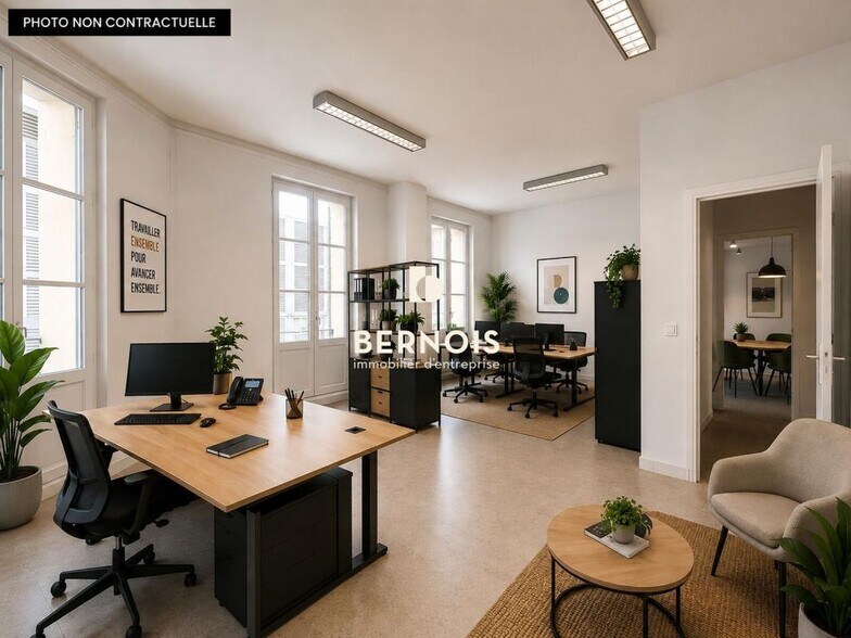Office in Toulon for lease - Interior Photo - Image 3 of 4