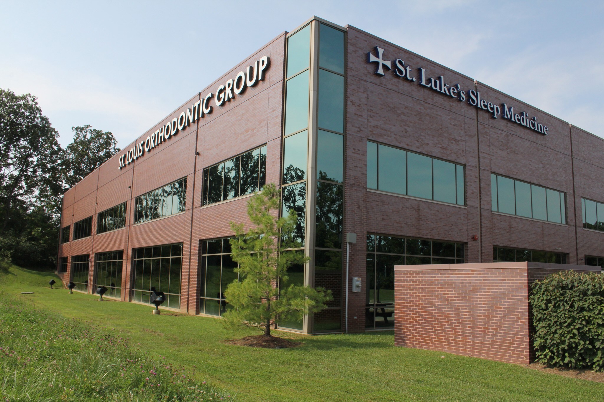 1630 Market Center Blvd, O'Fallon, MO à louer Photo du bâtiment- Image 1 de 5