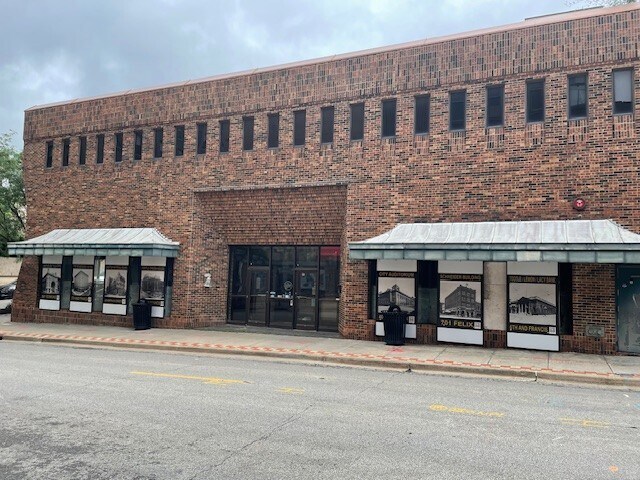 111 N 5th St, Saint Joseph, MO for sale - Building Photo - Image 2 of 4