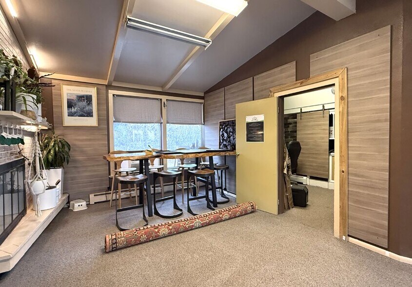 7895 Morrison Rd, Lakewood, CO à vendre - Photo intérieure - Image 2 de 3