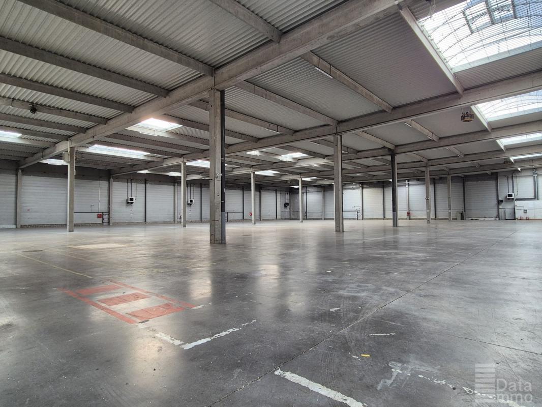 Industrial in Bussy-Saint-Georges for lease Building Photo- Image 1 of 10