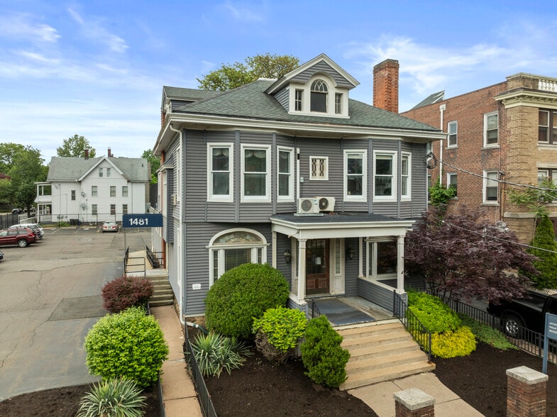 1481 Chapel St, New Haven, CT for sale - Building Photo - Image 2 of 61