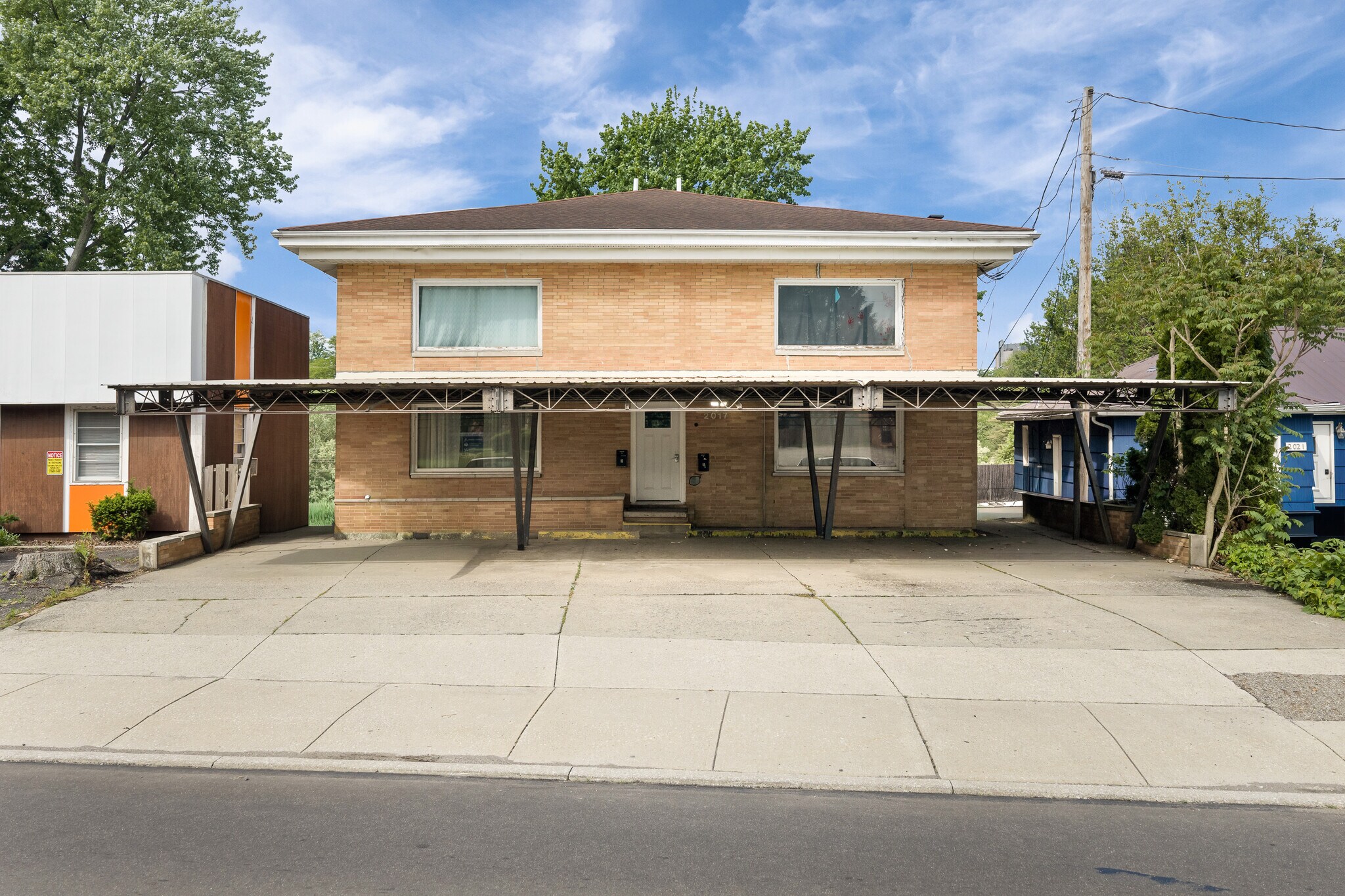 2017 Fulton Rd, Canton, OH à vendre Photo du bâtiment- Image 1 de 34