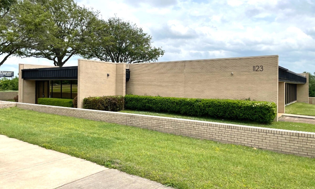 1123 Shannon Rd E, Sulphur Springs, TX for sale Building Photo- Image 1 of 1