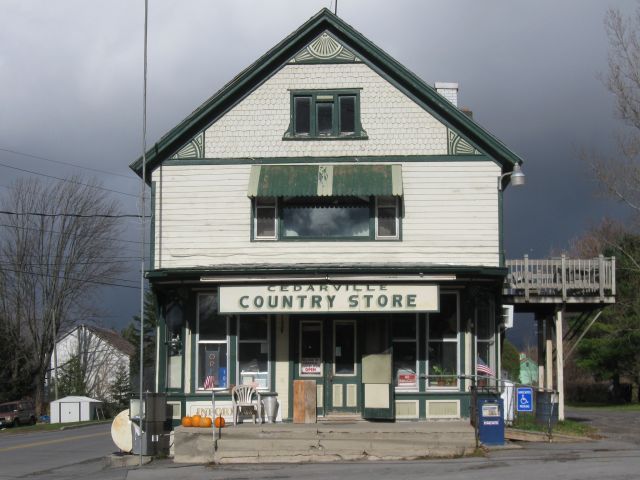 103 Jordanville Rd, Ilion, NY à vendre Photo principale- Image 1 de 1