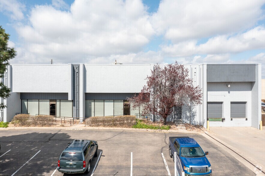 4901-4905 Nome St, Denver, CO à louer - Photo du bâtiment - Image 3 de 9